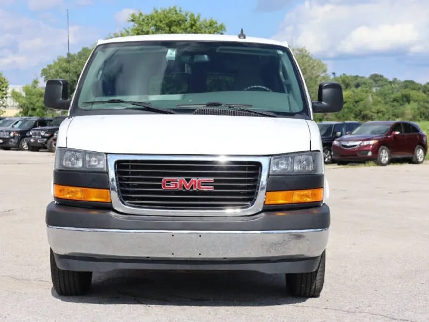 2018 Gmc Savana LT 3500 photo 1