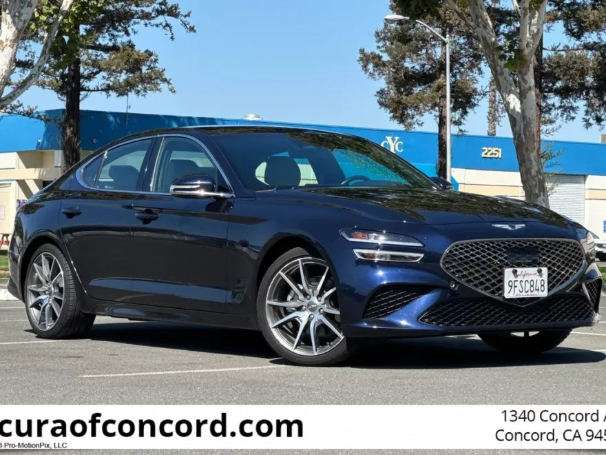 2023 Genesis G70 2.0T photo 1