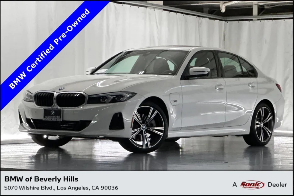 2023 Bmw 330e photo 1