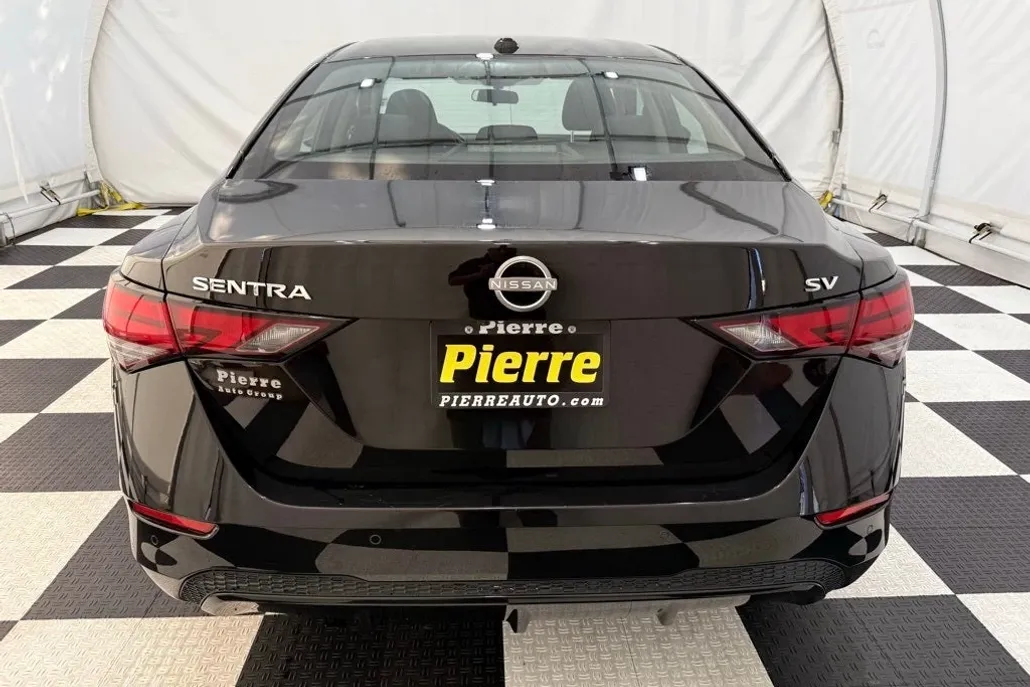 2024 Nissan Sentra SV photo 1