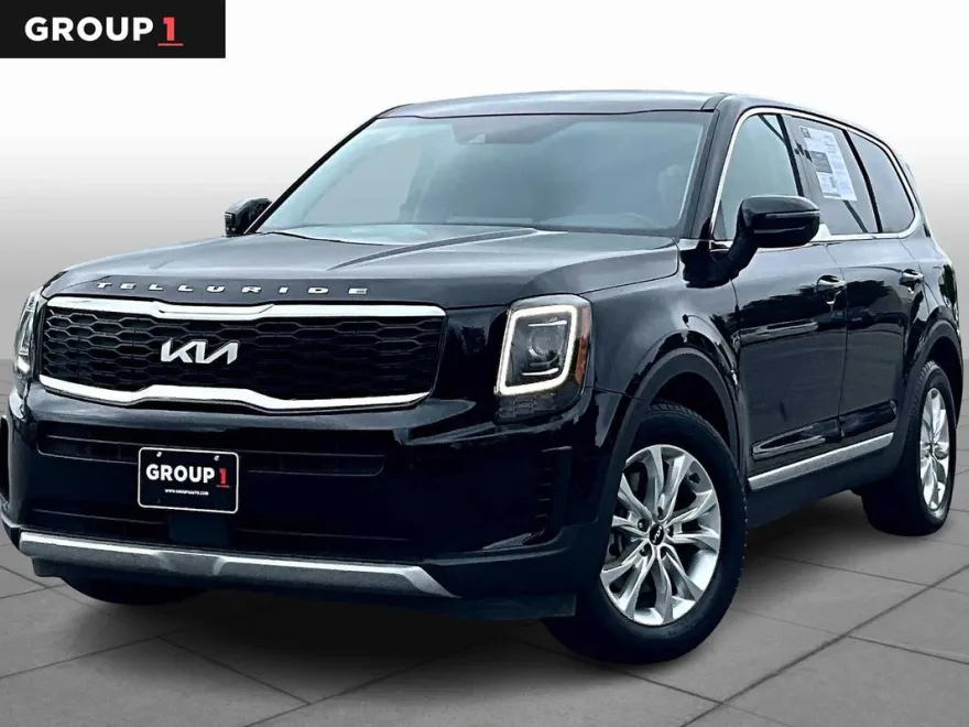 2022 Kia Telluride LX photo 1