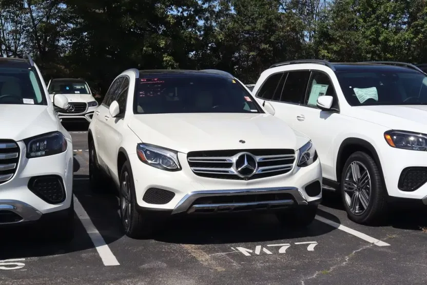 2018 Mercedes Benz GLC 300 photo 1