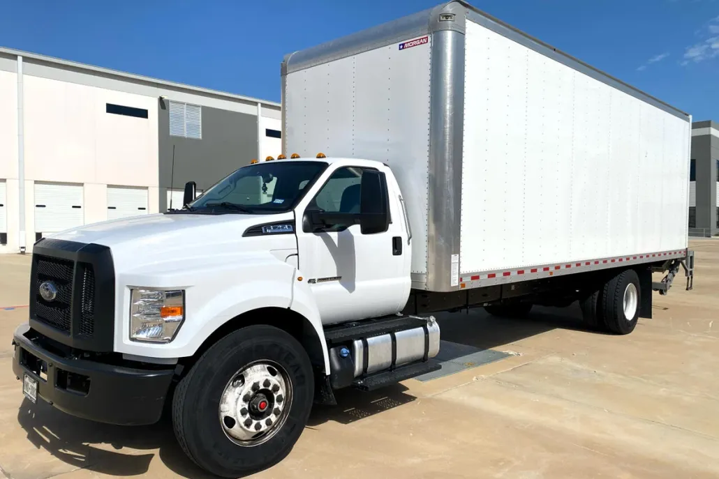 2025 Ford F-750 Regular Cab photo 1
