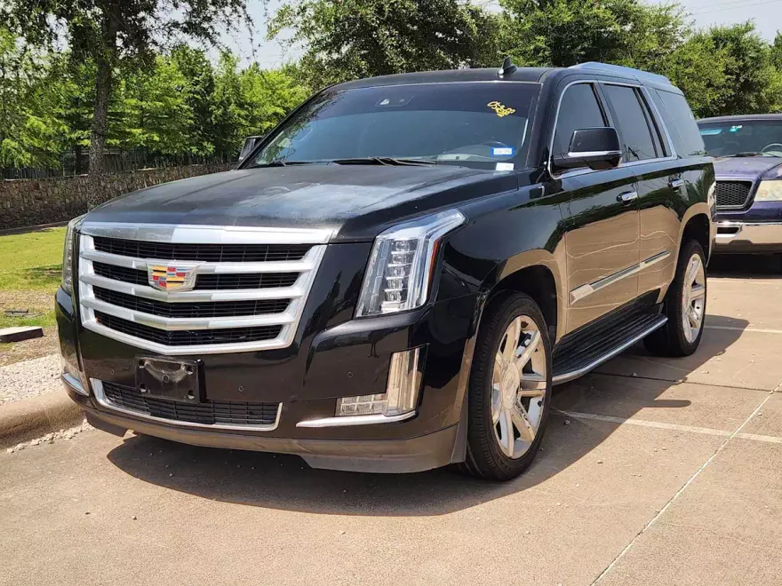 2016 Cadillac Escalade Luxury photo 1