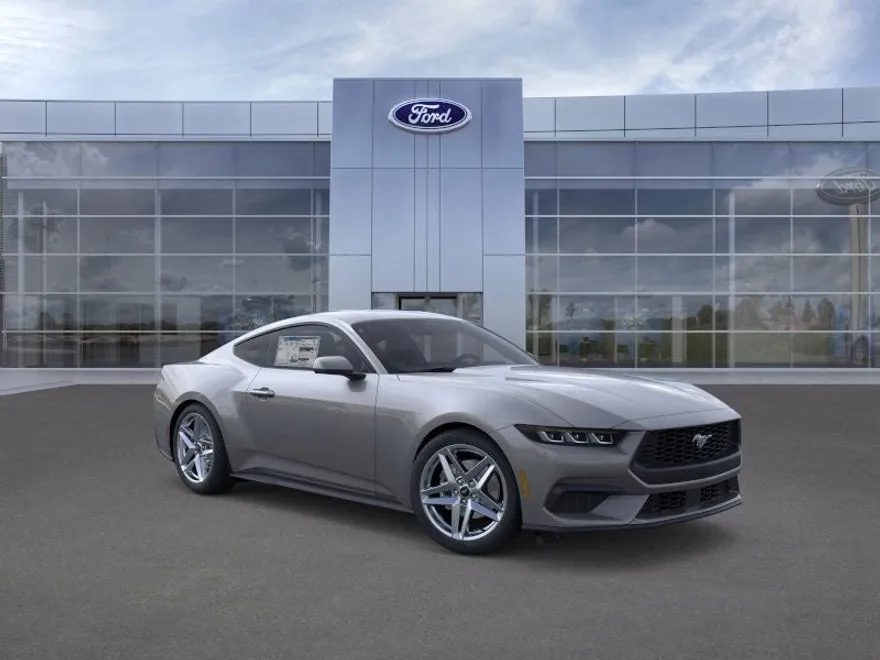 2025 Ford Mustang EcoBoost photo 1