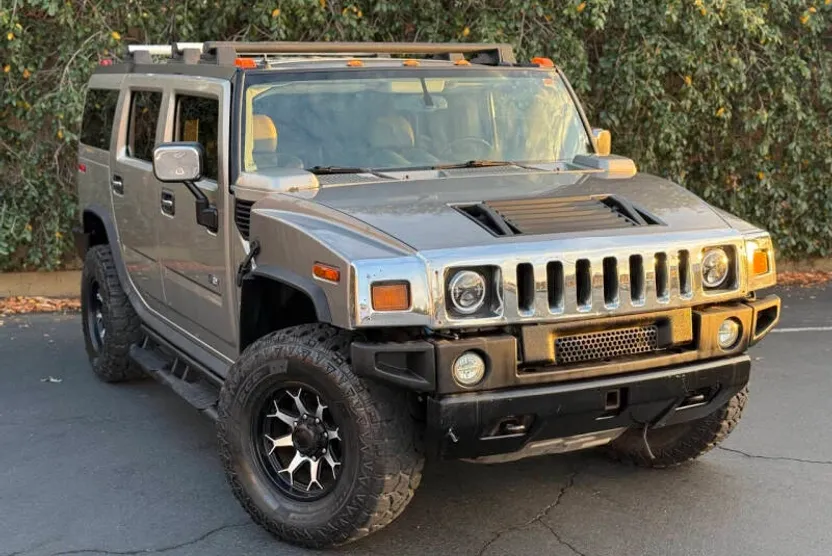 2003 Hummer H2 3/4 Ton photo 1
