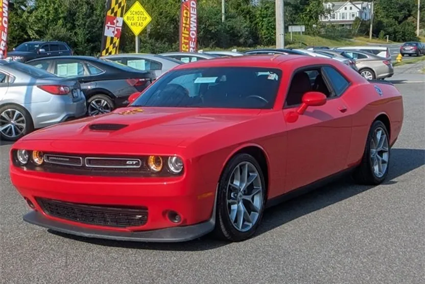 2023 Dodge Challenger GT photo 1