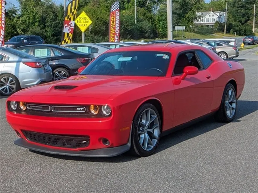 2023 Dodge Challenger GT photo 1