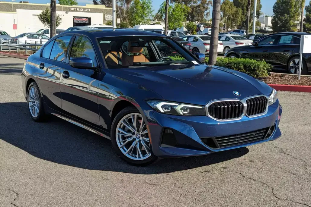2023 Bmw 330i photo 1