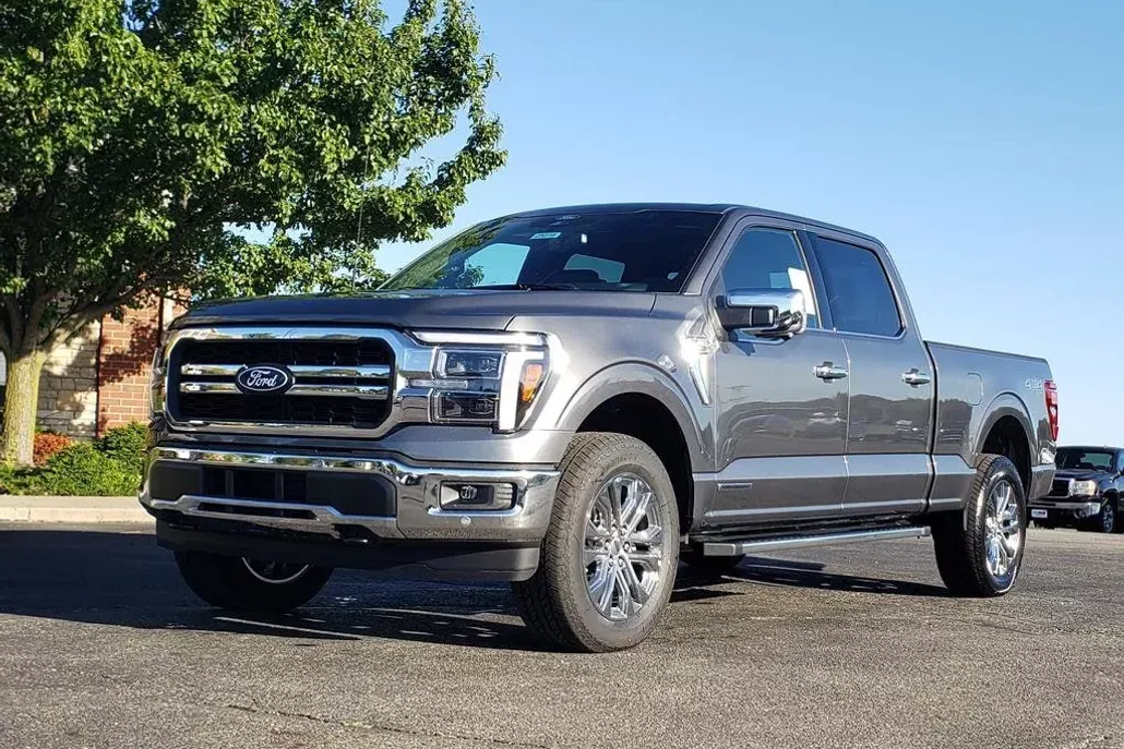 2025 Ford F-150 Lariat photo 1