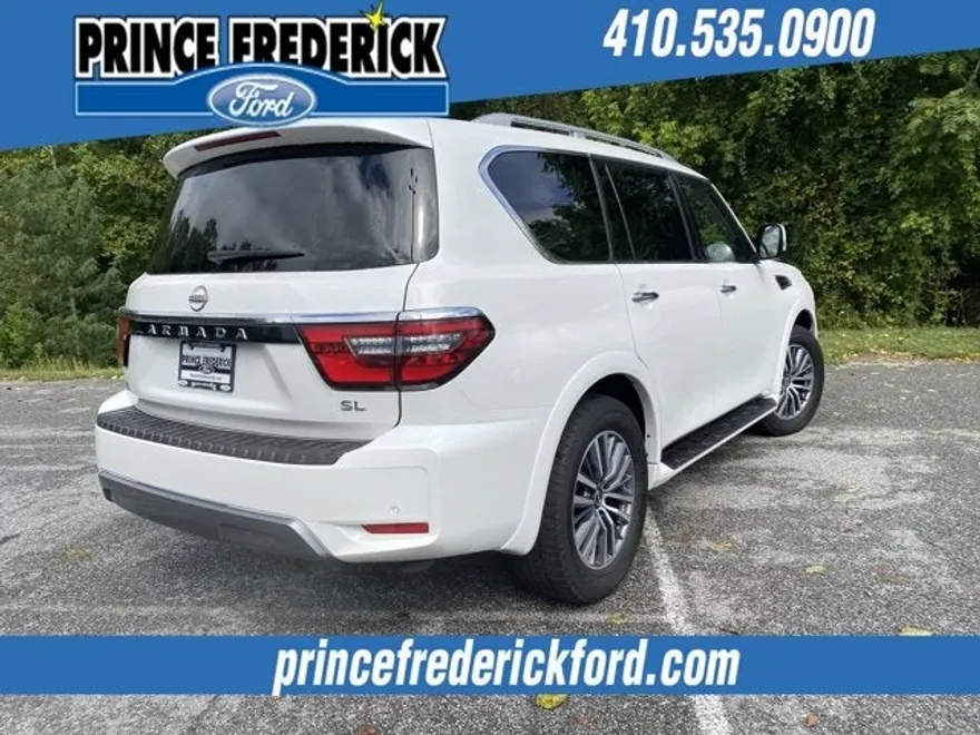 2024 Nissan Armada SL photo 1