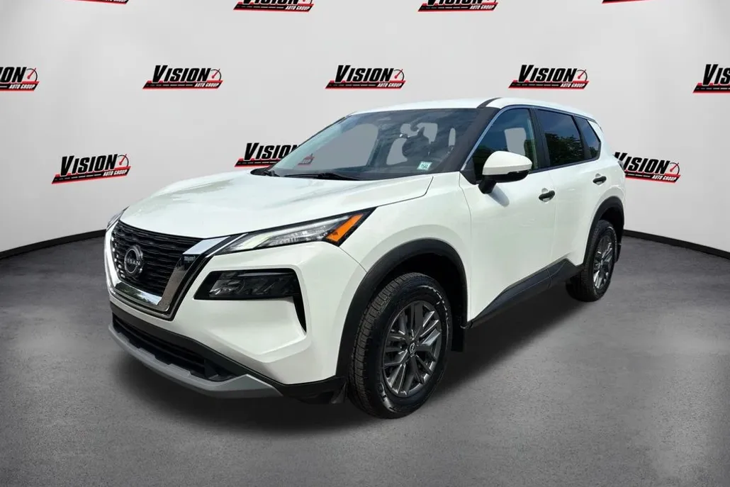 2022 Nissan Rogue S photo 1