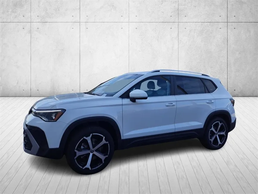 2025 Volkswagen Taos SEL photo 1