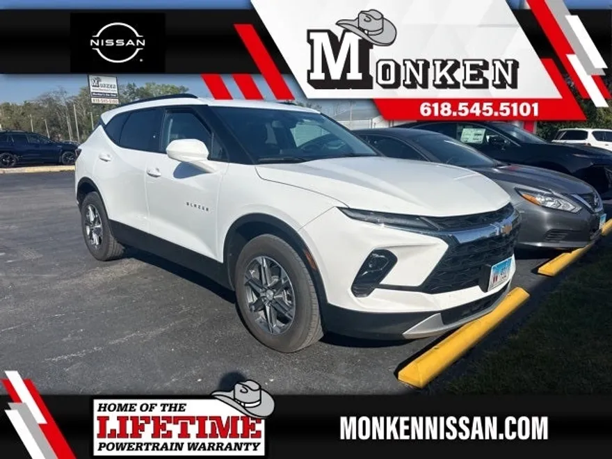 2024 Chevrolet Blazer photo 1