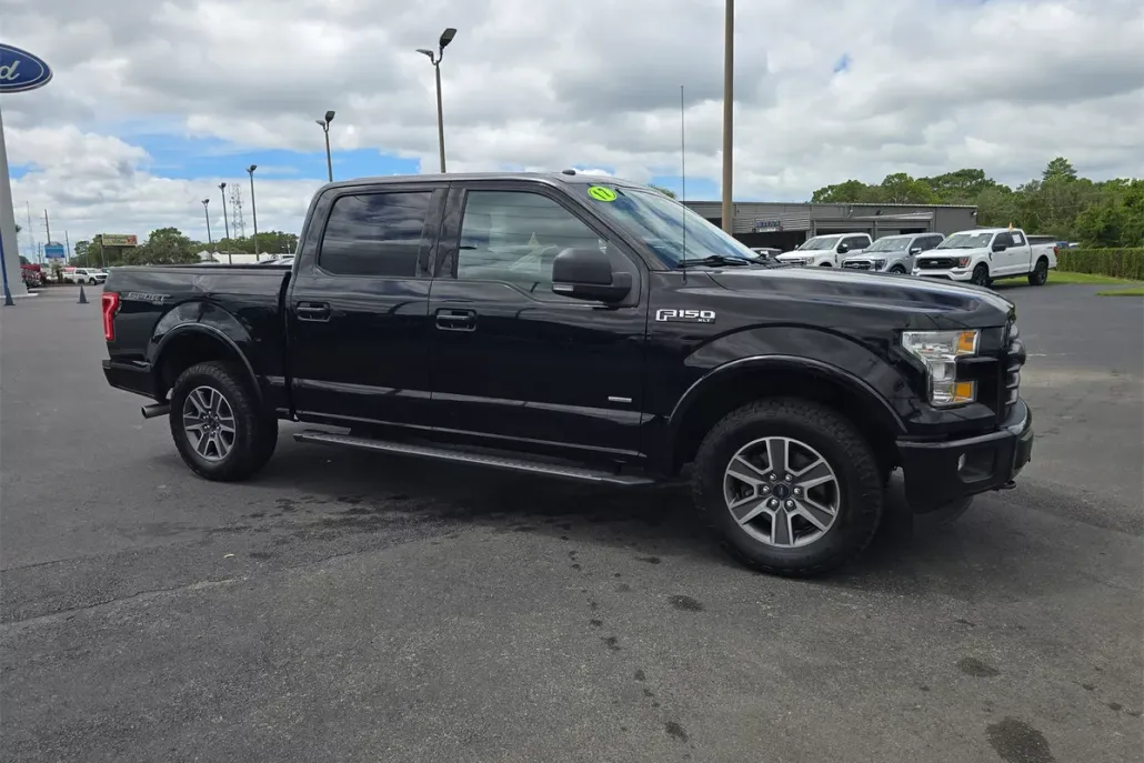 2017 Ford F-150 XLT photo 1