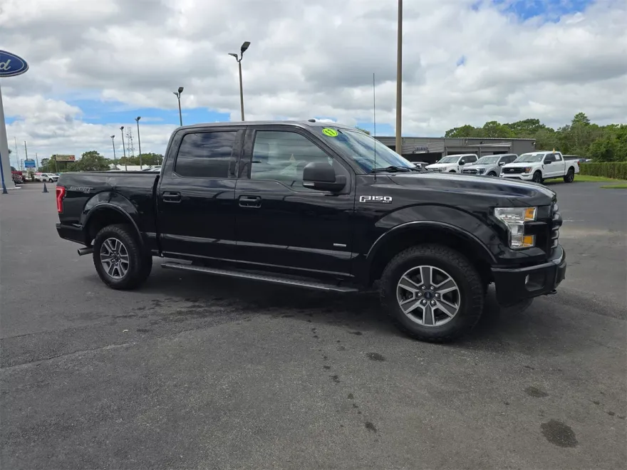 2017 Ford F-150 XLT photo 1