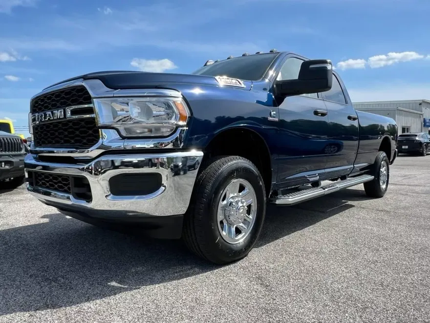 2024 Ram 2500 Tradesman photo 1