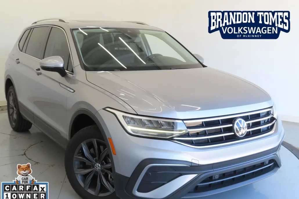 2023 Volkswagen Tiguan SE photo 1