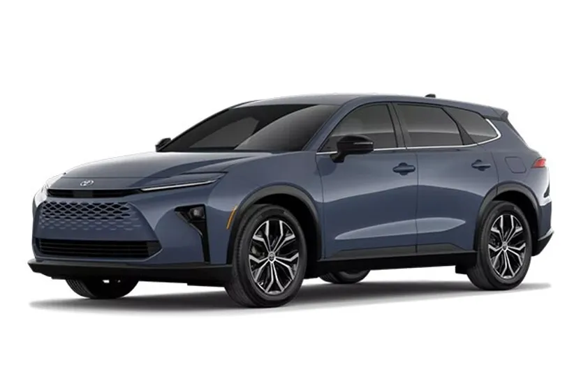 2025 Toyota Crown Signia XLE photo 1