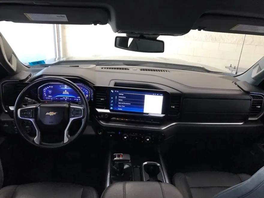 2023 Chevrolet Silverado 1500 LTZ photo 16