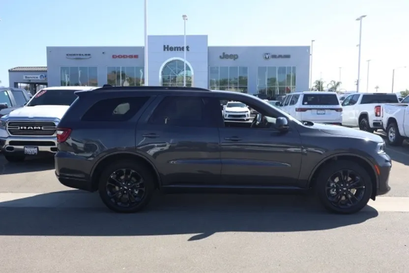 2025 Dodge Durango GT Blacktop photo 1