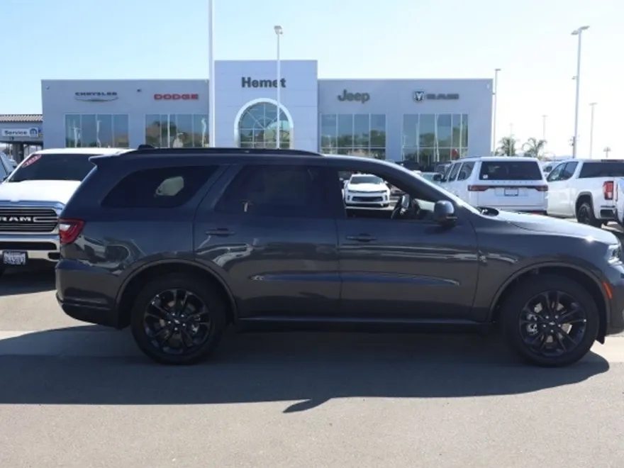 2025 Dodge Durango GT Blacktop photo 1