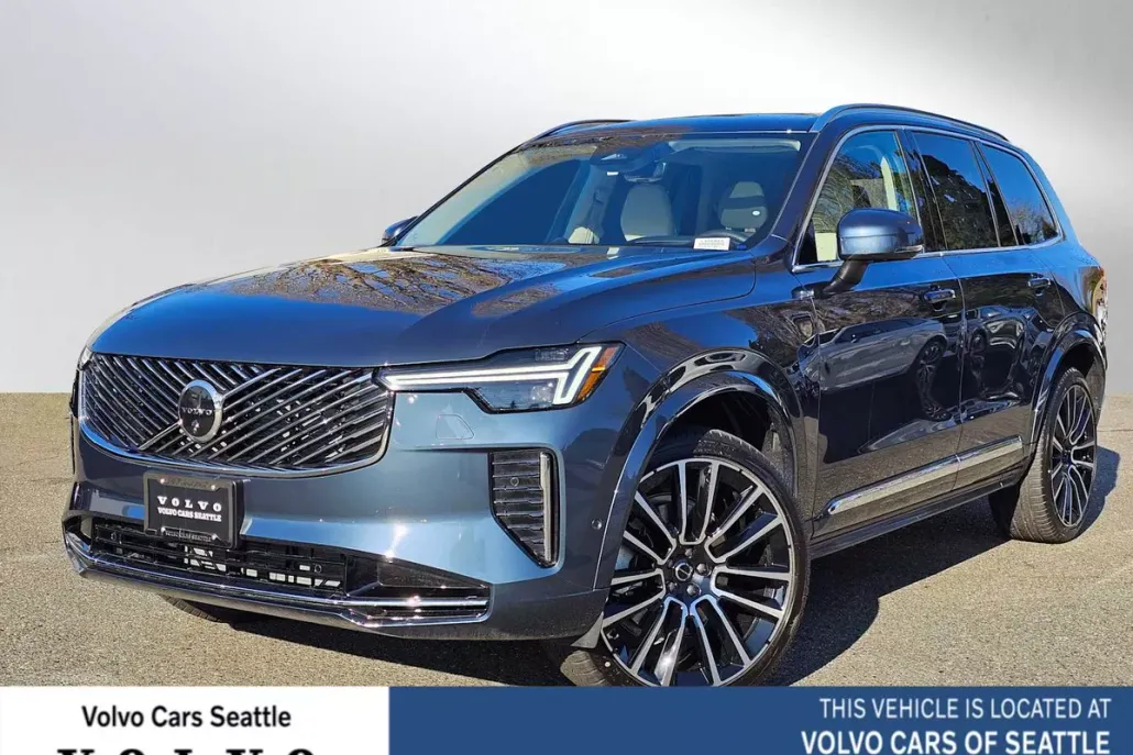 2025 Volvo XC90 photo 1