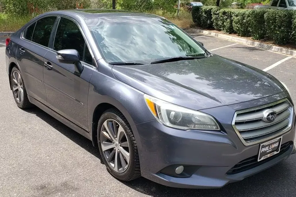 2016 Subaru Legacy 2.5i Limited photo 1