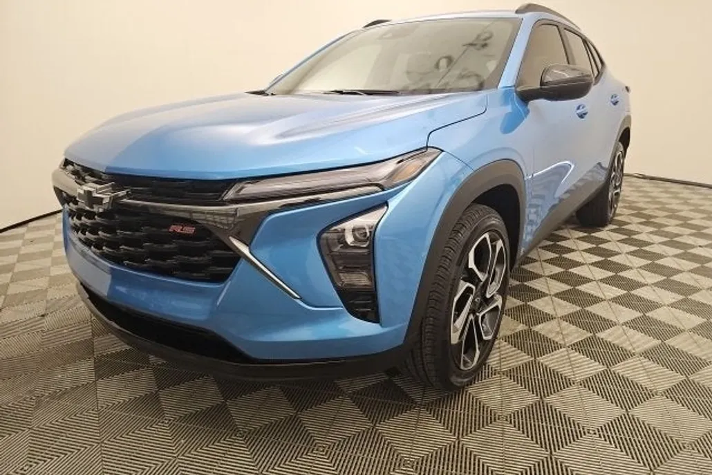 2025 Chevrolet Trax photo 1