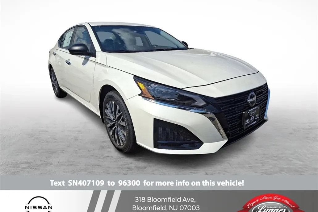 2025 Nissan Altima SV photo 1