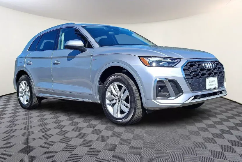 2023 Audi Q5 45 S line Premium photo 1