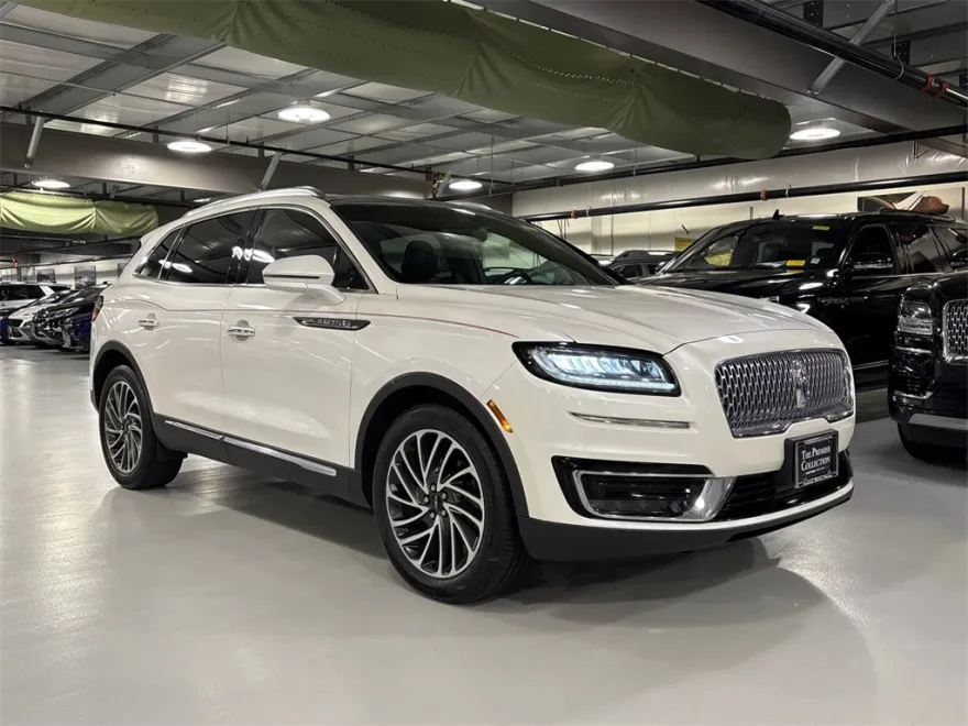2019 Lincoln Nautilus Reserve photo 1