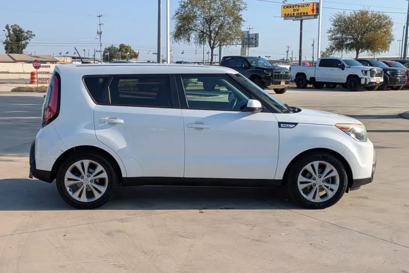 2015 Kia Soul Plus photo 1
