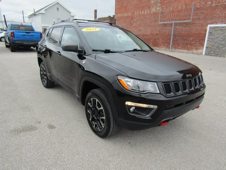 2021 Jeep Compass Trailhawk photo 1