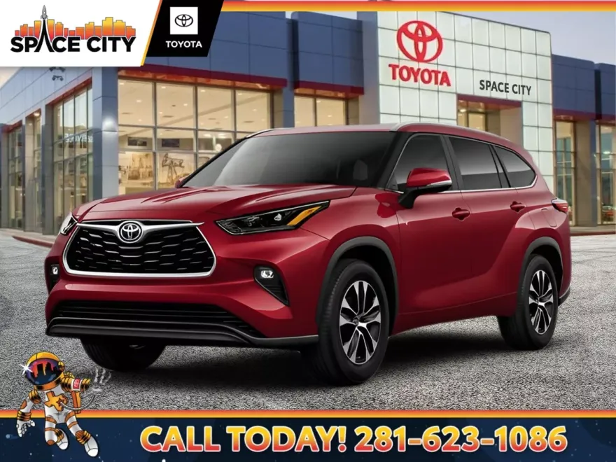 2025 Toyota Highlander XLE photo 1
