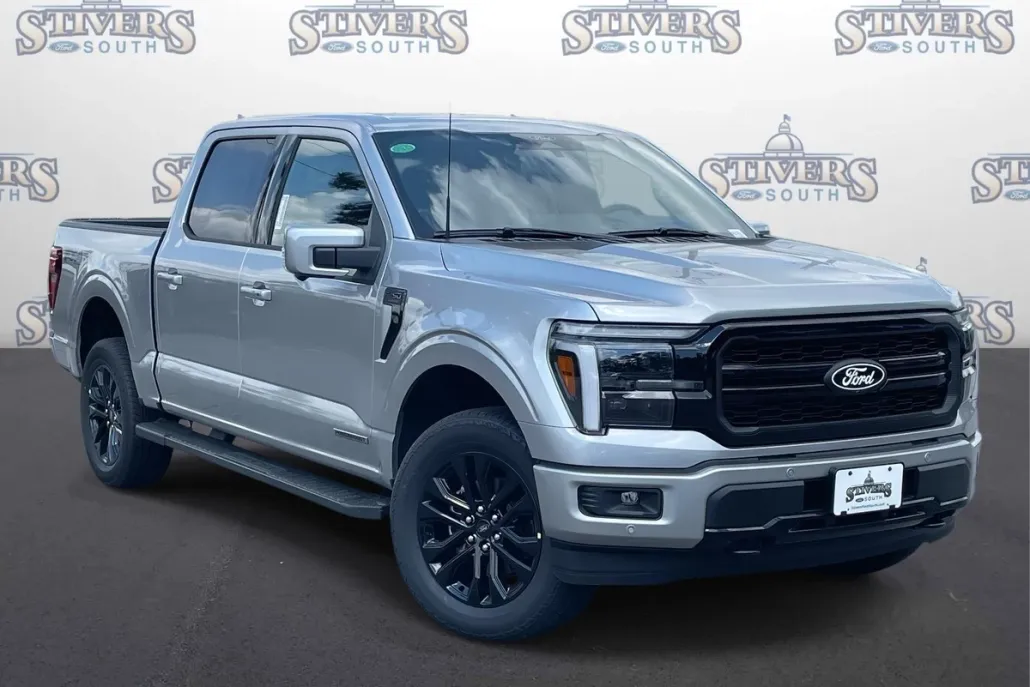 2025 Ford F-150 Lariat photo 1