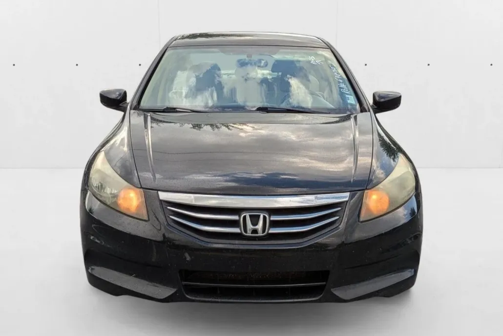 2011 Honda Accord LX photo 1