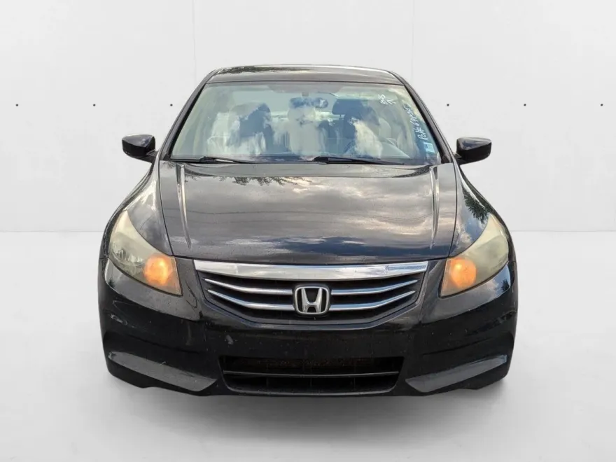 2011 Honda Accord LX photo 1