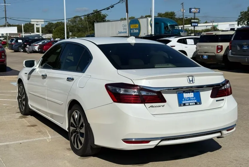 2017 Honda Accord EX-L photo 1