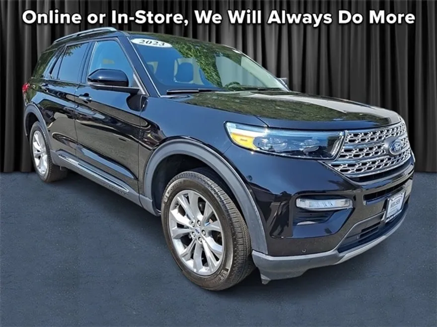 2023 Ford Explorer Limited photo 1