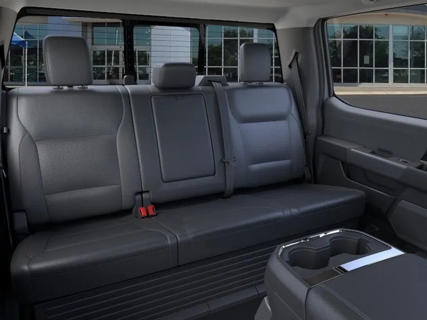 2025 Ford F-350 Lariat photo 1