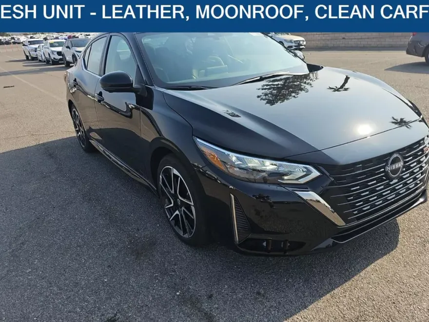 2024 Nissan Sentra SR photo 1