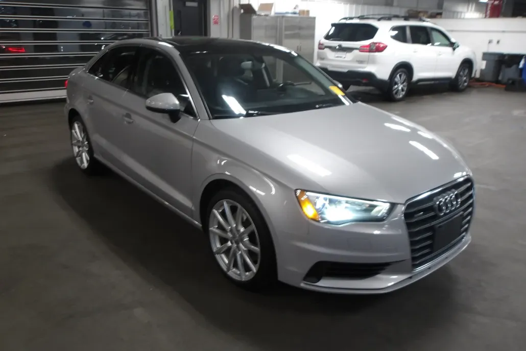 2015 Audi A3 2.0T Premium Plus photo 1
