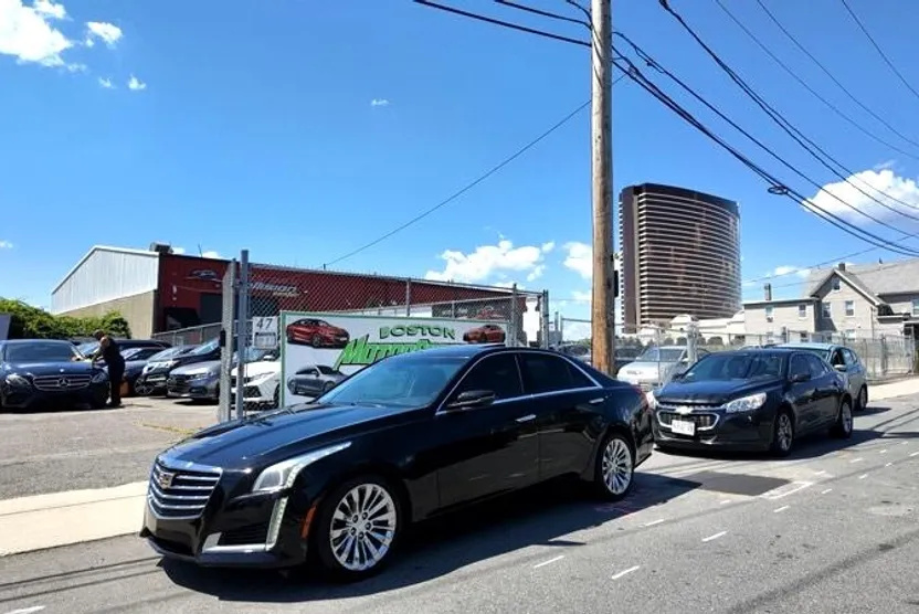 2017 Cadillac CTS Luxury photo 1