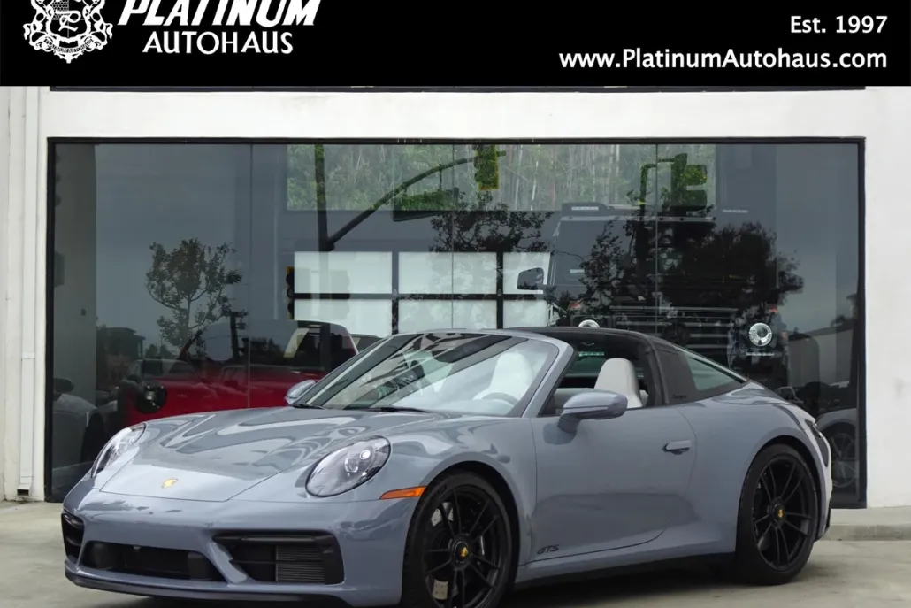 2024 Porsche 911 Targa 4 GTS photo 1