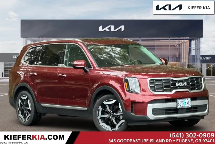 2023 Kia Telluride S photo 1