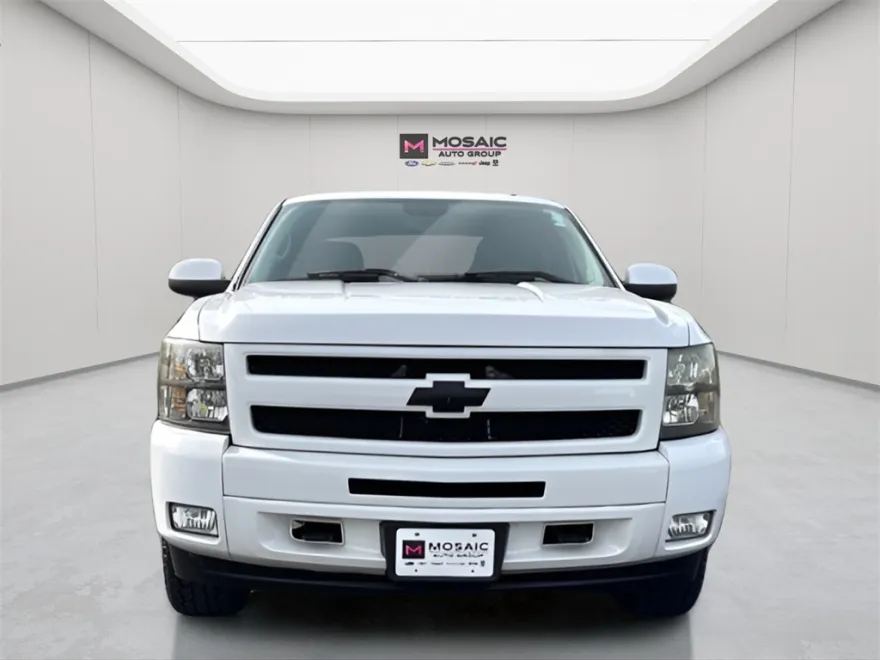 2010 Chevrolet Silverado 1500 LTZ photo 1