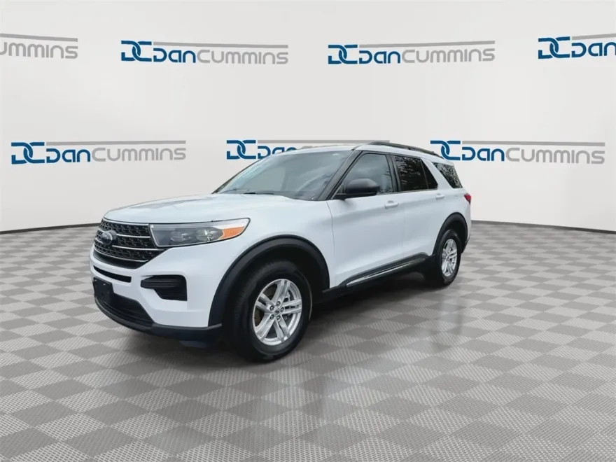 2022 Ford Explorer XLT photo 1