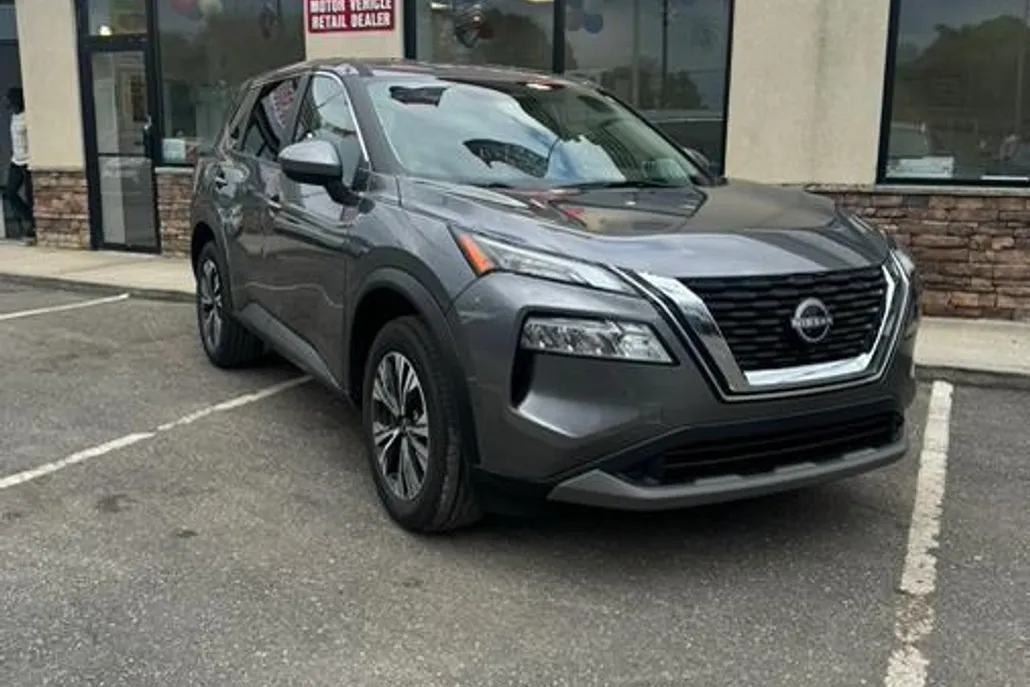 2023 Nissan Rogue SV photo 1