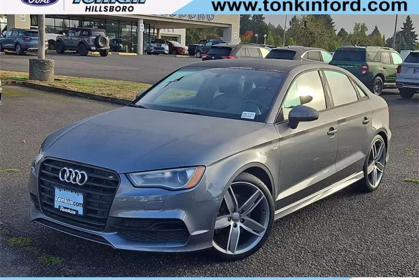 2016 Audi A3 1.8T Premium photo 1